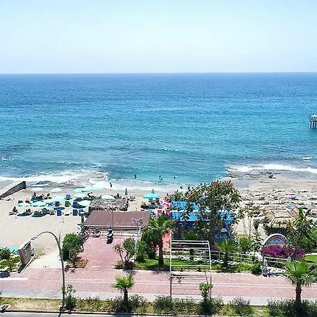 Grand Bayar Szálloda Alanya