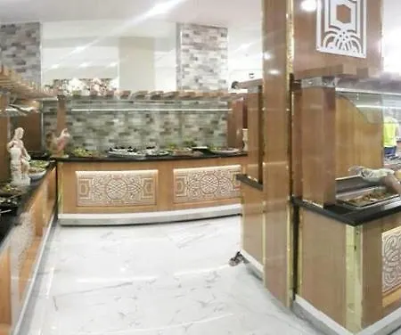 Grand Bayar Hotel 3*