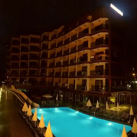 Grand Bayar Hotel 3*
