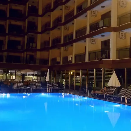 Hotel Grand Bayar